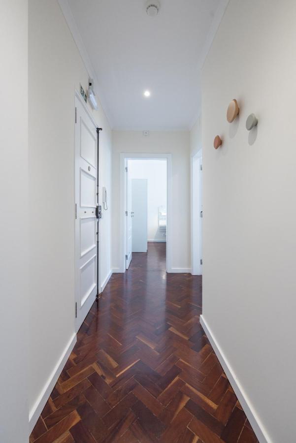 Casa Do Largo - Cozy Apartment In The City Center & With Ac Lisbon Exterior photo